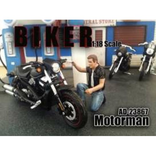 AD23867 - 1/18 BIKER MOTORMAN