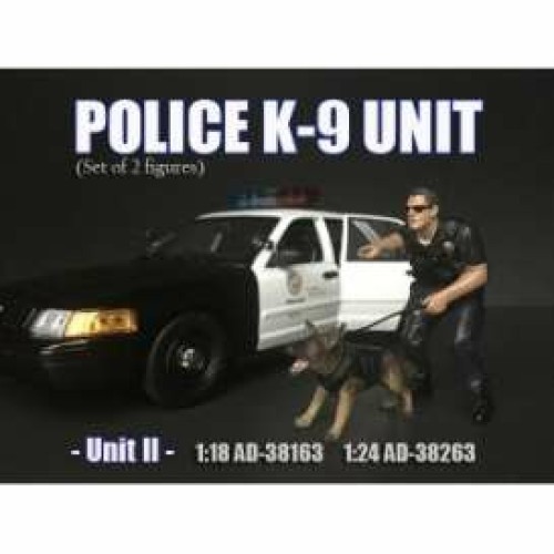 AD38164 - 1/18 POLICE K9 UNIT SET. POLICE OFFICER AND K9 DOG