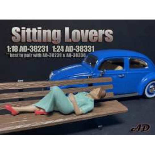 AD38231 - 1/18 SITTING LOVERS NO.II (AD 38230 AND YOU HAVE A NICE SET)