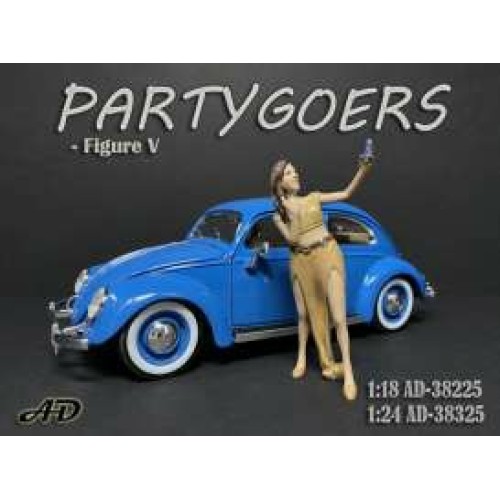 AD38325 - 1/24 PARTYGOERS FIGURE NO.V