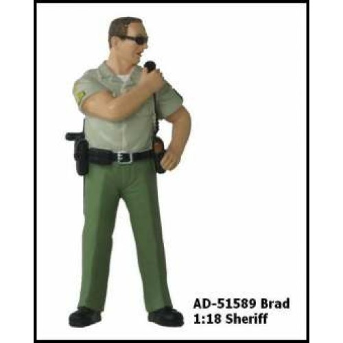 AD51589 - 1/18 SHERIFF BRAD, GREEN/CREME