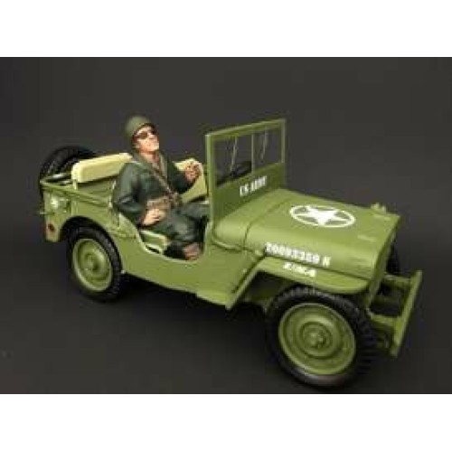 AD77412 - 1/18 WWII USA SOLDIER NO.3 WITH SIGAR