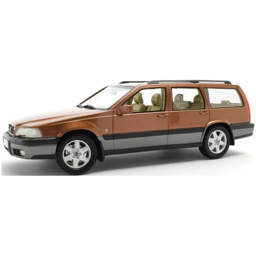 CULCML181-1 - 1/18 VOLVO V70 XC CROSS COUNTRY SANDSTONE PEARL 1996-1999