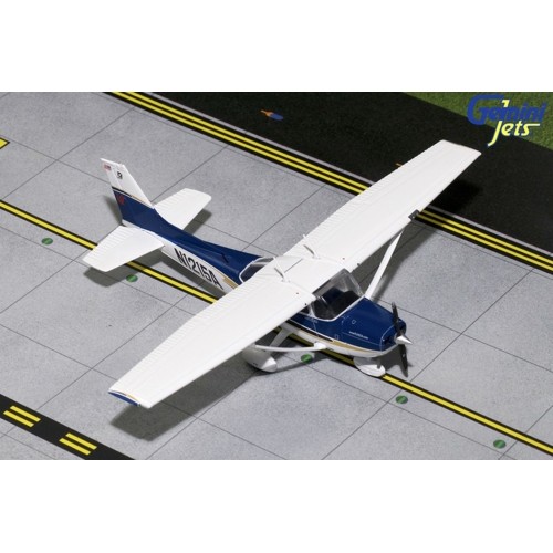 GGCES007 - 1/72 CESSNA 172 (SPORTY FLIGHT SCHOOL NO.4) N1215A