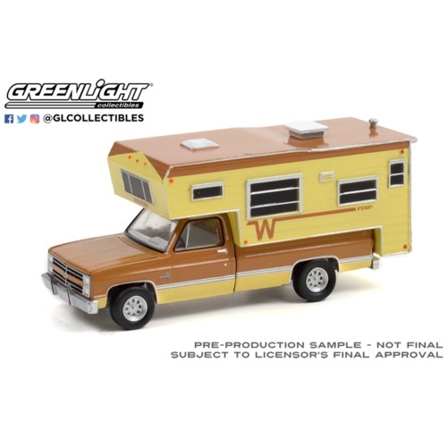 GL30288 - 1/64 1986 CHEVROLET C20 SILVERADO CAMPER SPECIAL WITH WINNEBAGO SLIDE-IN CAMPER COPPER CANYON AND DOESKIN TAN (HOBBY EXCLUSIVE)