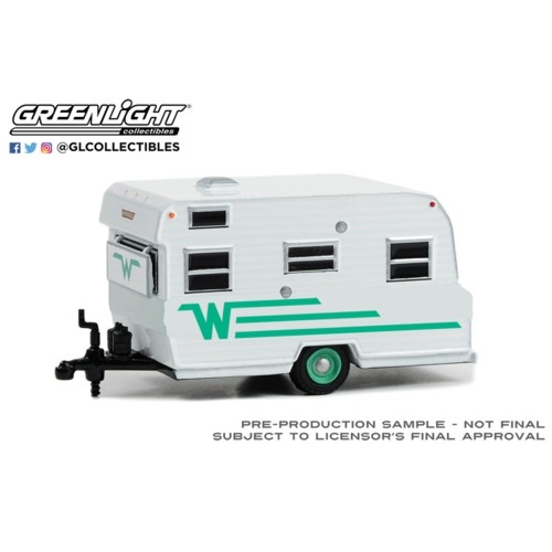 GL34140-C - 1/64 HITCHED HOMES SERIES 14 1965 WINNEBAGO TRAVEL TRAILER 216 WHITE WITH GREEN STRIPE