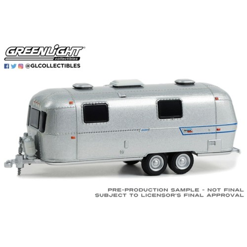 GL34140-E - 1/64 HITCHED HOMES SERIES 14 1973 AIRSTREAM AMBASSADOR INTERNATIONAL LAND YACHT