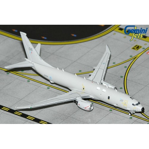 GMRAF136 - 1/400 RAF P-8 POSEIDON MRA1 ZP806