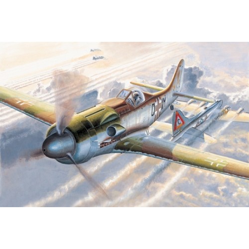 HBB81701 - 1/48 FOCKE WULF TA 152 C-O (PLASTIC KIT)