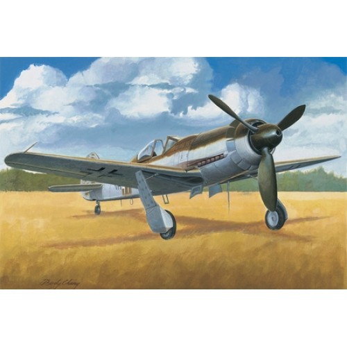 HBB81702 - 1/48 FOCKE WULF TA 152 C-1 (PLASTIC KIT)