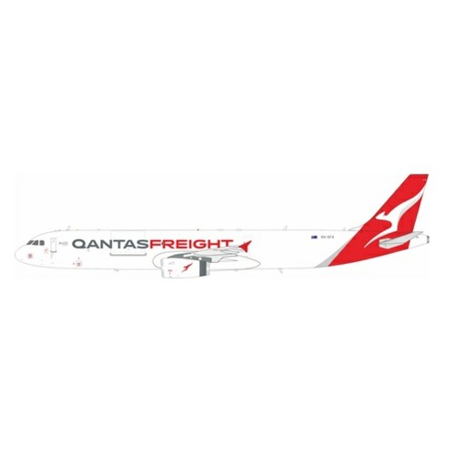 IF321QF0724 - 1/200 QANTAS FREIGHT (EXPRESS FREIGHTERS AUSTRALIA) AIRBUS A321-200 VH-XF4 WITH STAND