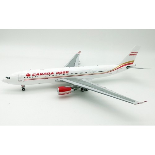 IF332270119 - 1/200 CANADA 3000 AIRBUS A330-200 C-GGWD WITH STAND