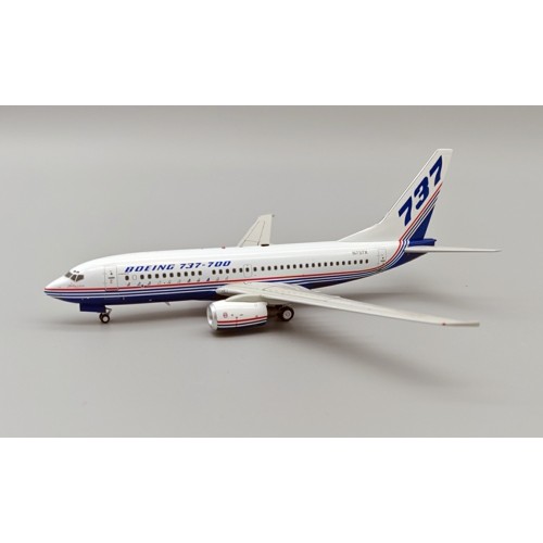 IF737737X - 1/200 BOEING 737-7H4 N737X WITH STAND