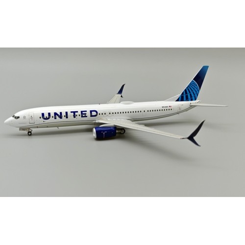 IF739UA0324 - 1/200 UNITED AIRLINES BOEING 737-924/ER N53441 WITH STAND