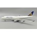 IF744UA0424 - 1/200 UNITED AIRLINES BOEING 747-422 N107UA WITH STAND