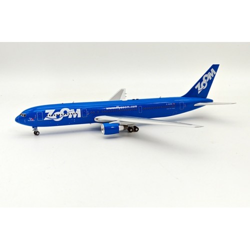 IF763Z41023 - 1/200 ZOOM AIRLINES BOEING 767-306/ER C-GZNC WITH STAND