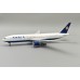 IF772VR1024 - 1/200 VARIG BOEING 777-2Q8/ER PP-VRA WITH STAND