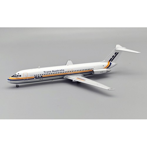 IF931TN1024N - 1/200 TRANS AUSTRALIA AIRLINES - TAA MCDONNELL DOUGLAS DC-9-31 VH-TJR WITH STAND MAP