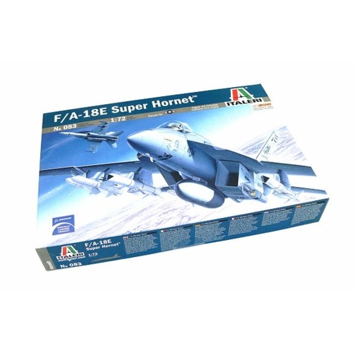 IT083 - 1/72 F/A-18E SUPER HORNET (PLASTIC KIT)