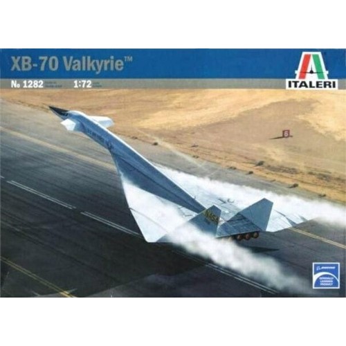 IT1282 - 1/72 XB-70 VALKYRIE (PLASTIC KIT)