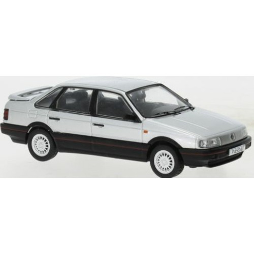 IXCLC517 - 1/43 VW PASSAT GT SILVER 1988