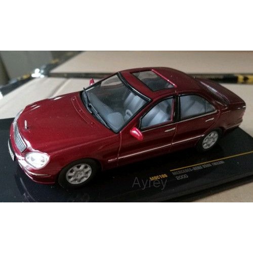 IXMOC106 - 1/43 MERCEDES-BENZ S500 (W220)2000