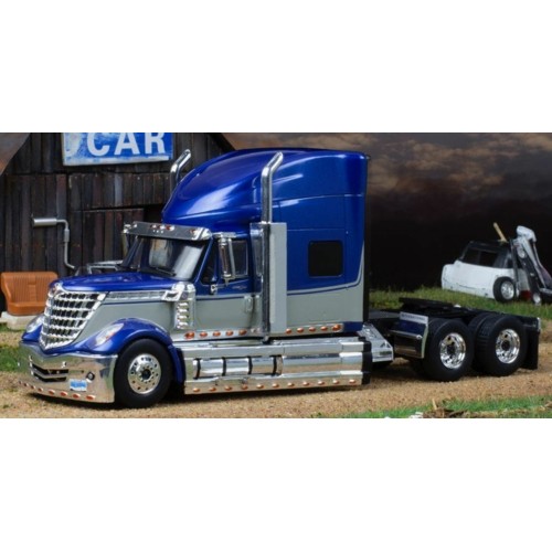 IXTR118 - 1/43 INTERNATIONAL LONESTAR METALLIC BLUE 2010