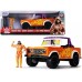 JAD32046 - 1/24 1973 FORD BRONCO AND RANDY SAVAGE FIGURE