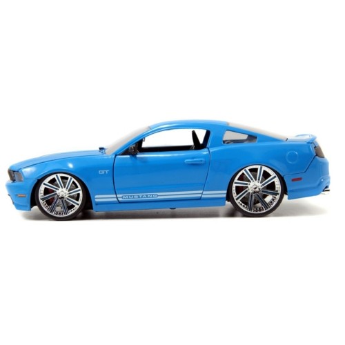 JAD92205 - 1/24 BIG TIME MUSCLE FORD MUSTANG GT BLUE 2010