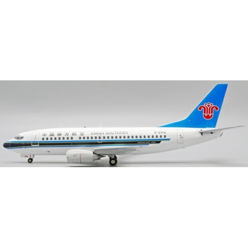 JC20231 - 1/200 CHINA SOUTHERN AIRLINES BOEING 737-500 REG: B-2912 WITH STAND