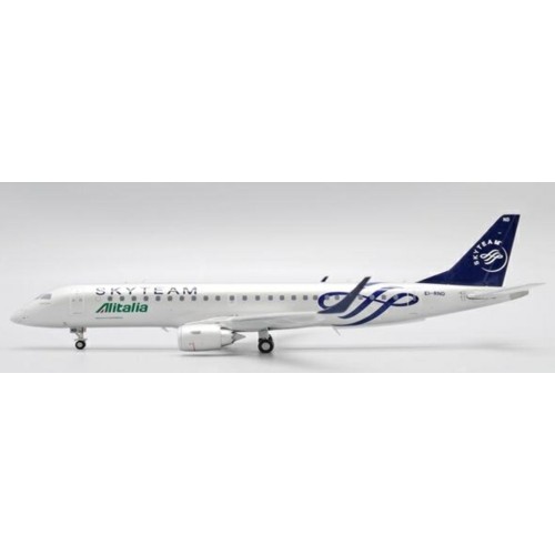 JC20263 - 1/200 ALITALIA EMBRAER ERJ-190STD SKYTEAM REG: EI-RND WITH STAND