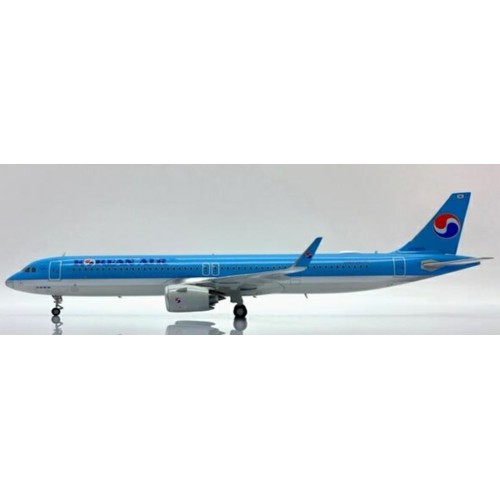 JC20308 - 1/200 KOREAN AIR AIRBUS A321NEO REG: HL8509 WITH STAND