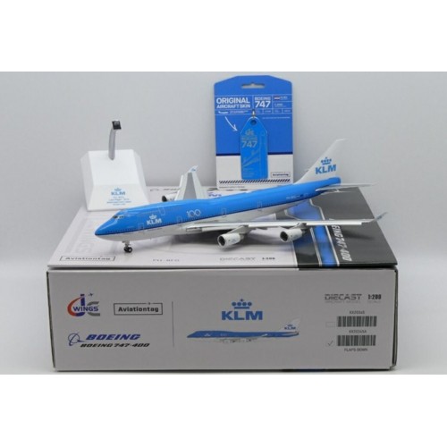 JC20345 - 1/200 KLM ROYAL DUTCH AIRLINES BOEING 747-400 100 REG: PH-BFG WITH STAND PLUS LIMITED EDITION AVIATION TAG