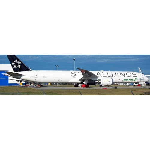 JC20366 - 1/200 EVA AIR BOEING 787-10 DREAMLINER STAR ALLIANCE LIVERY REG: B-17812 WITH STAND