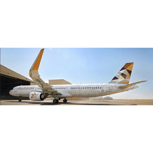 JC20529 - 1/200 ETIHAD AIRWAYS AIRBUS A321NEO 20 YEARS REG: A6-AEN WITH STAND