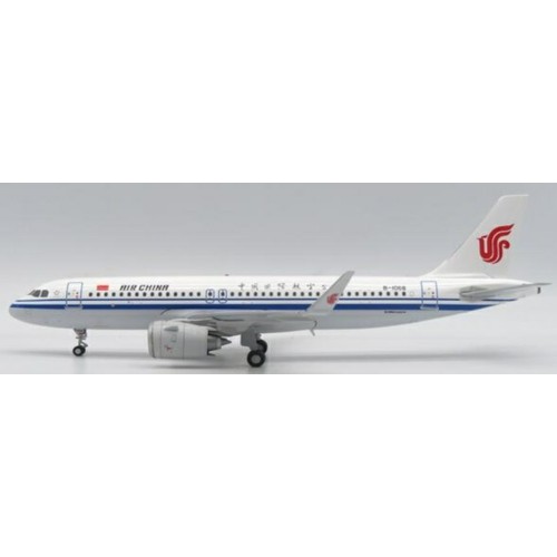 JC2077 - 1/200 AIR CHINA AIRBUS A320NEO REG: B-1068 WITH STAND