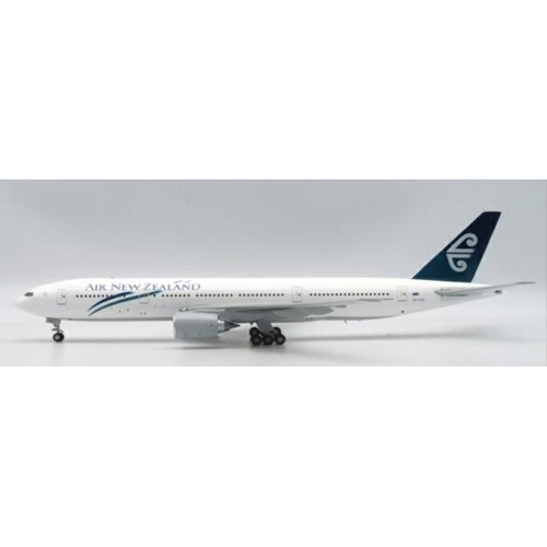 JC2149 - 1/200 AIR NEW ZEALAND BOEING 777-200ER REG: ZK-OKE WITH STAND