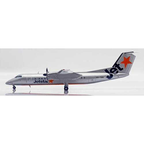 JC2277 - 1/200 JETSTAR AIRWAYS BOMBARDIER DASH8-Q300 REG: VH-TQM WITH STAND