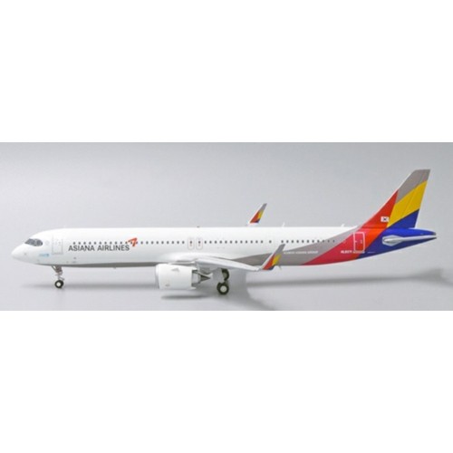 JC2325 - 1/200 ASIANA AIRLINES AIRBUS A321NEO REG: HL8371 WITH STAND