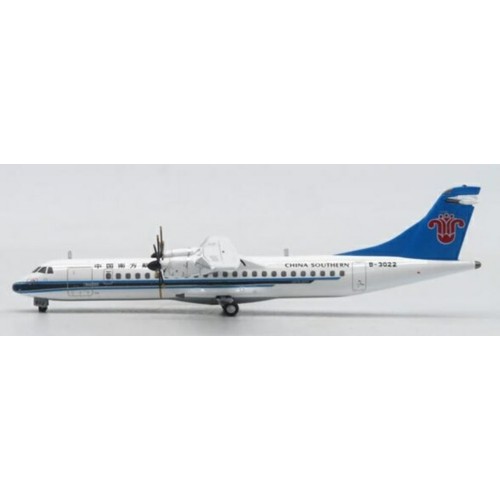 JC3322 - 1/400 CHINA SOUTHERN AIRLINES ATR72-500 REG: B-3022 WITH ANTENNA