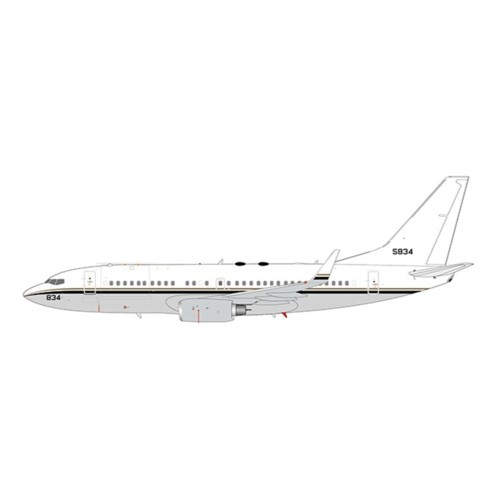 JC40073 - 1/400 US NAVY BOEING C-40A CLIPPER REG: 165834 WITH ANTENNA