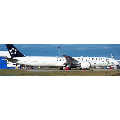 JC40136 - 1/400 EVA AIR BOEING 787-10 DREAMLINER STAR ALLIANCE LIVERY REG: B-17812 WITH ANTENNA