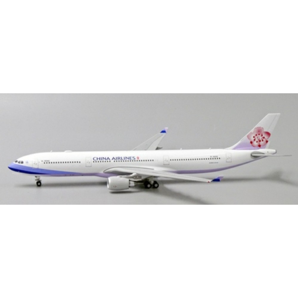 JC4193 - 1/400 CHINA AIRLINES AIRBUS A330-300 REG: B-18302 WITH ANTENNA