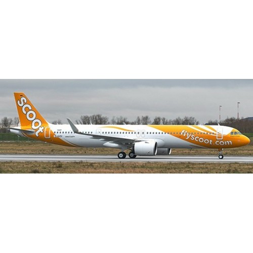 JCEW421N012 - 1/400 SCOOT AIRBUS A321NEO REG: 9V-TCA WITH ANTENNA