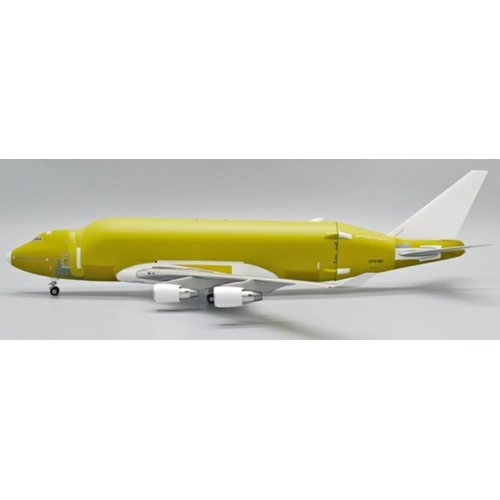 JCLH2165A - 1/200 BOEING COMPANY BOEING 747-400LCF BARE METAL REG: N747BC FLAPS DOWN WITH STAND