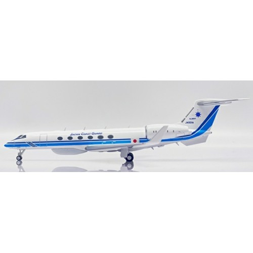 JCLH2297 - 1/200 JAPAN COAST GUARD GULFSTREAM G-V REG: JA501A WITH STAND