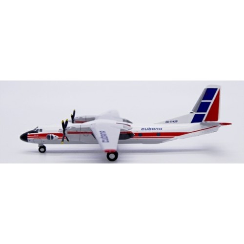 JCLH4345 - 1/400 CUBANA ANTONOV AN-26 OC REG: CU-T1425