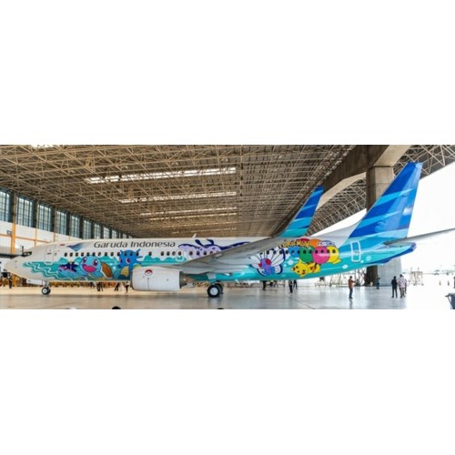 JCSA2064 - 1/200 GARUDA INDONESIA BOEING 737-800 POKEMON REG: PK-GMU WITH STAND