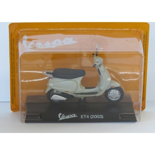 MAGNL055 - 1/18 VESPA ET4 2003