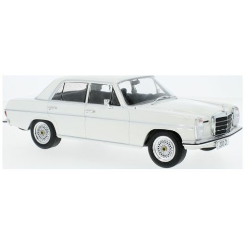 MCG18122 - 1/18 MERCEDES 200 D (W115) WHITE 1968